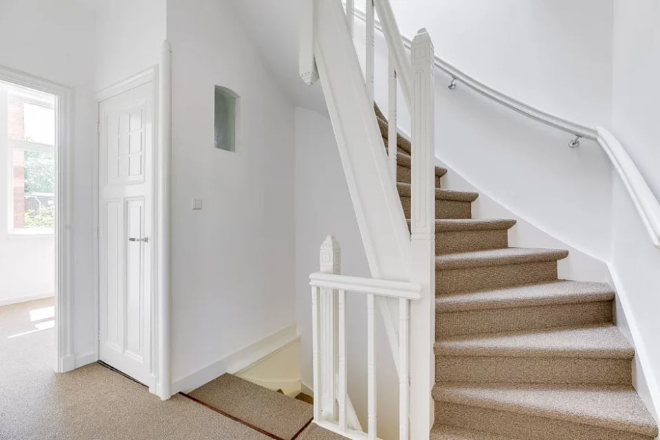 Op naar een succesvolle traprenovatie